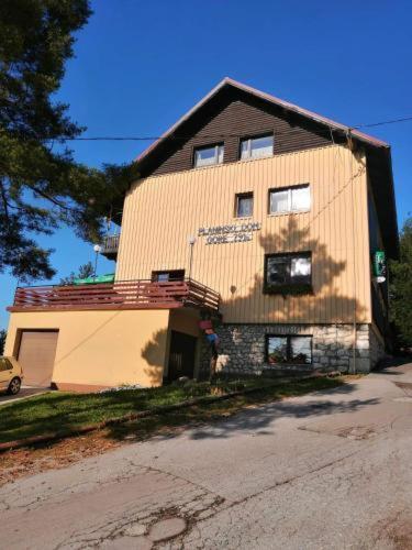 Dol pri HrastnikuPlaninski Dom Gore公寓式酒店 外观 照片